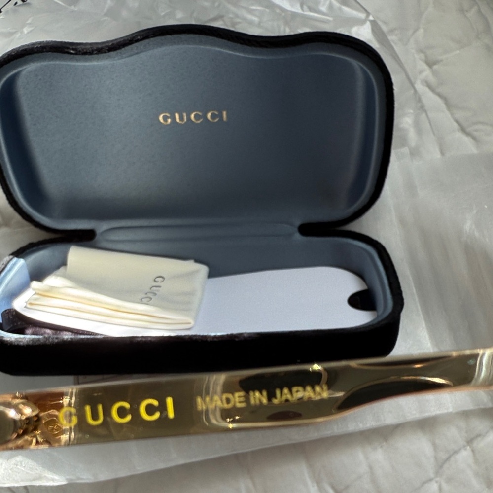 Gucci Gold Frame Sunglasses with Brown Lenses - Picture 4 of 7